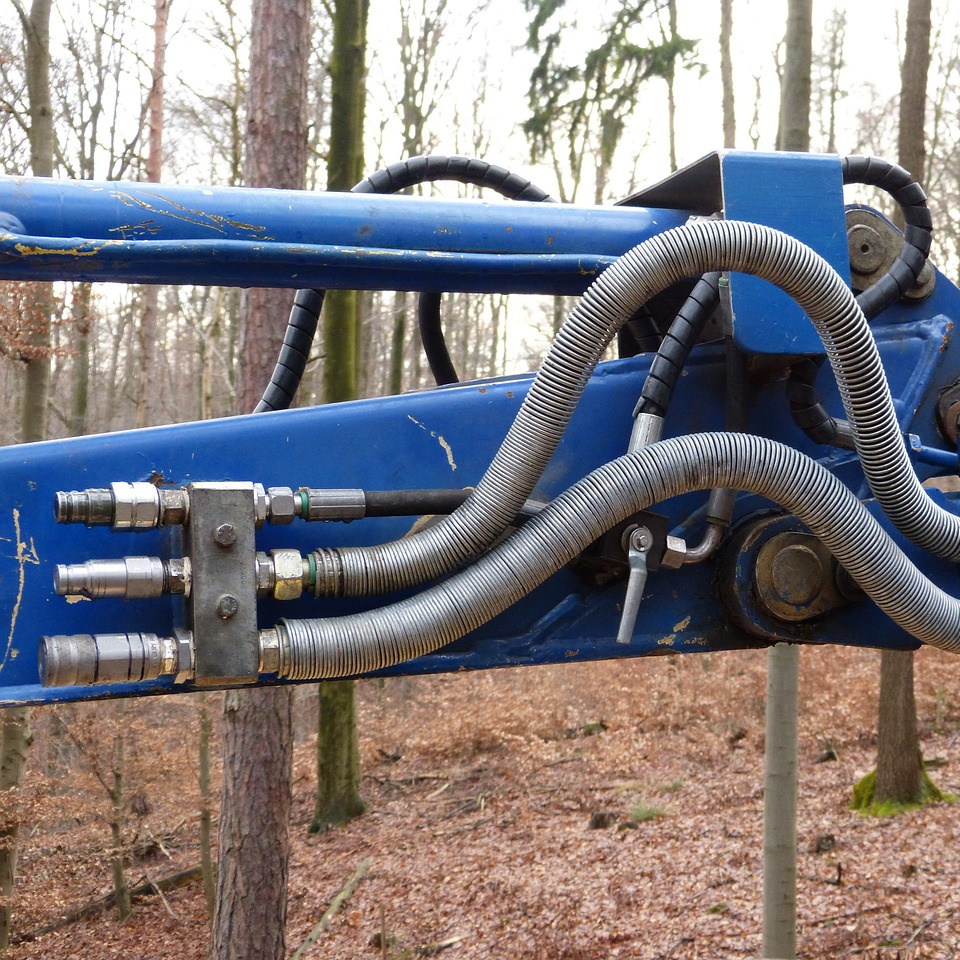 Hydraulic Oil Testing and Flushing